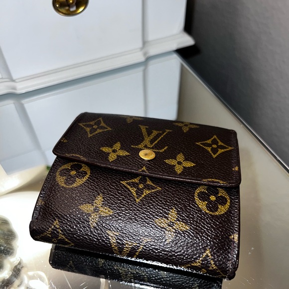 Louis Vuitton wallet - Picture 2 of 12